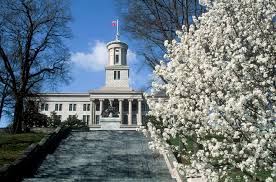 TN State Capitol Bldg. amid Bradford pear tree blooms